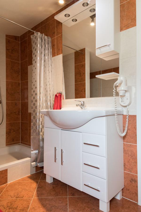 Apartman Didovic Apartment Матули Екстериор снимка