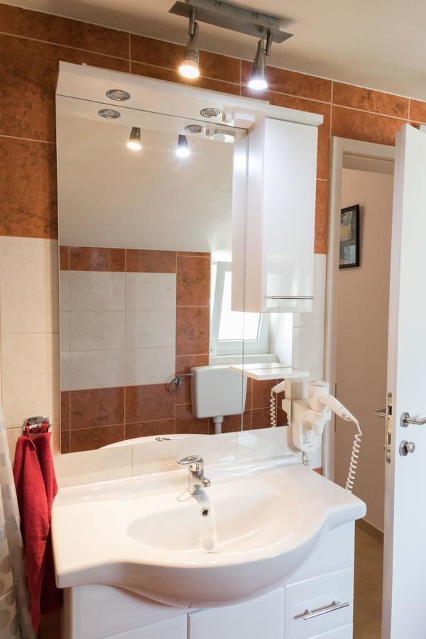 Apartman Didovic Apartment Матули Екстериор снимка