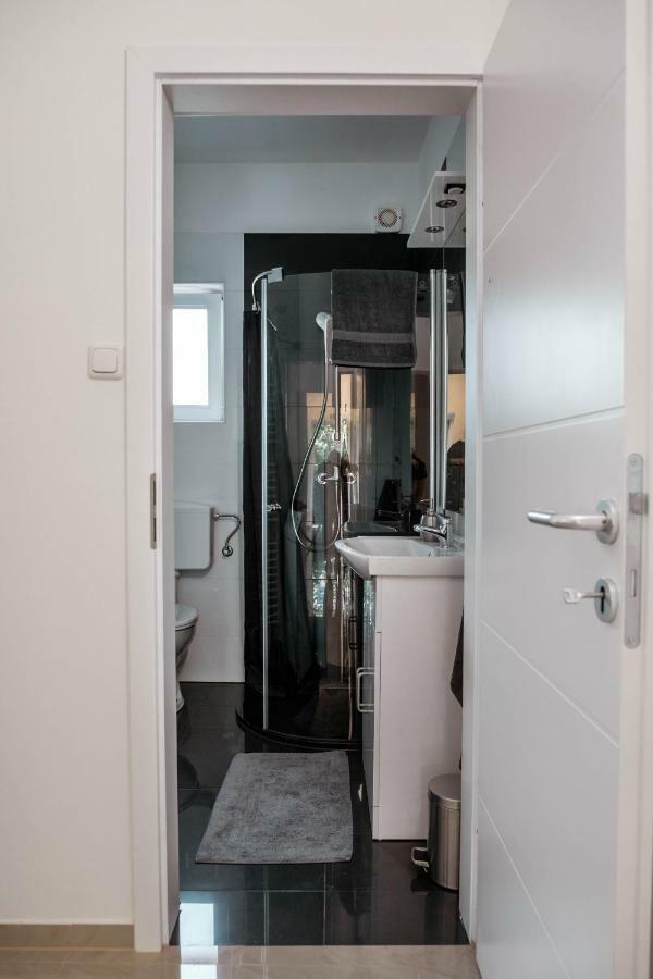 Apartman Didovic Apartment Матули Екстериор снимка